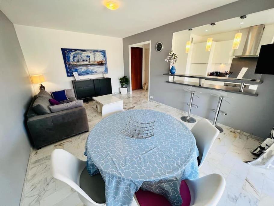 Le Pinede - Apt 4 Prs- Parking - Clim - 500M Plages أنتيب المظهر الخارجي الصورة
