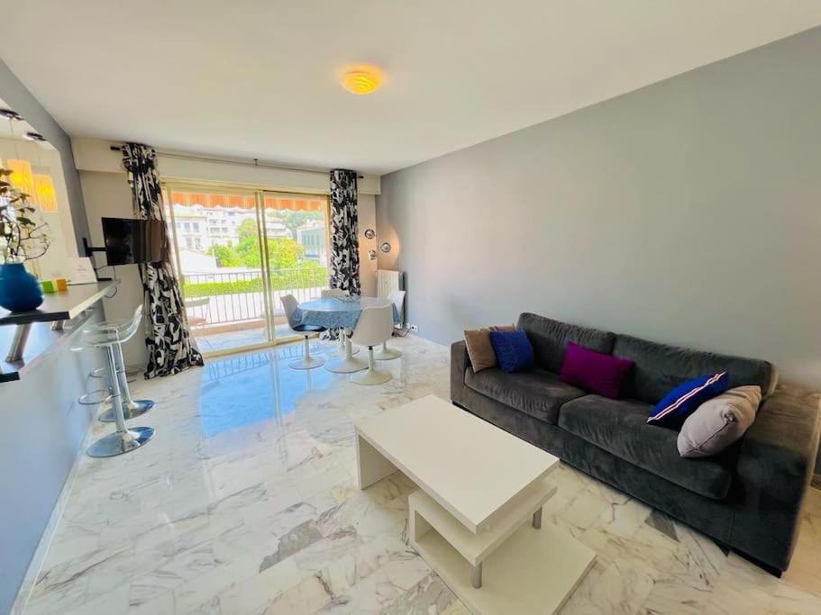 Le Pinede - Apt 4 Prs- Parking - Clim - 500M Plages أنتيب المظهر الخارجي الصورة