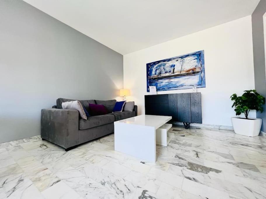 Le Pinede - Apt 4 Prs- Parking - Clim - 500M Plages أنتيب المظهر الخارجي الصورة